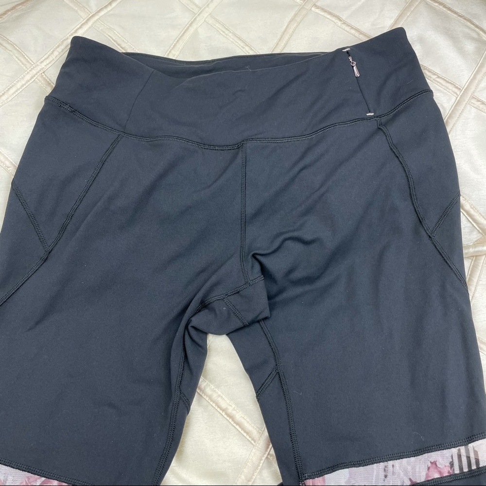 Calia Essential Filament Floral Capri Legging L View 3
